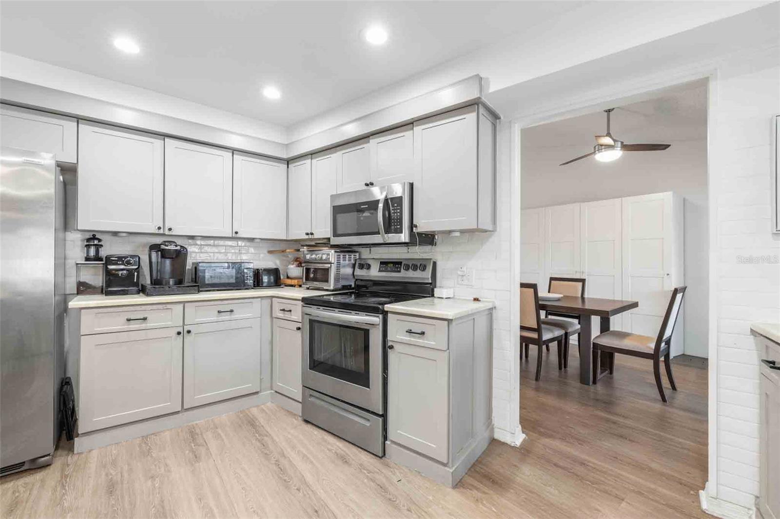 Image 15 of 69 For 2917 Starmount Drive