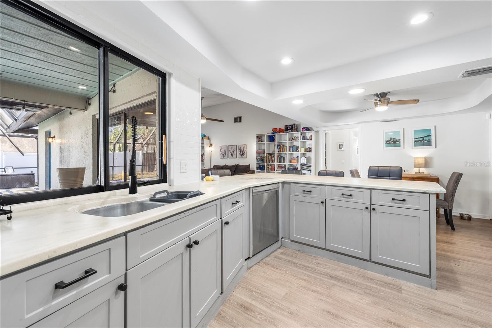 Image 16 of 69 For 2917 Starmount Drive