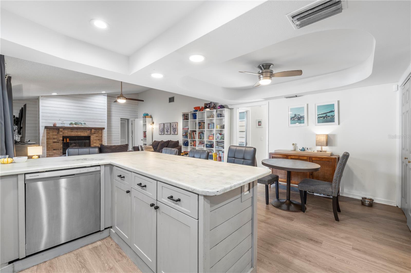 Image 18 of 69 For 2917 Starmount Drive