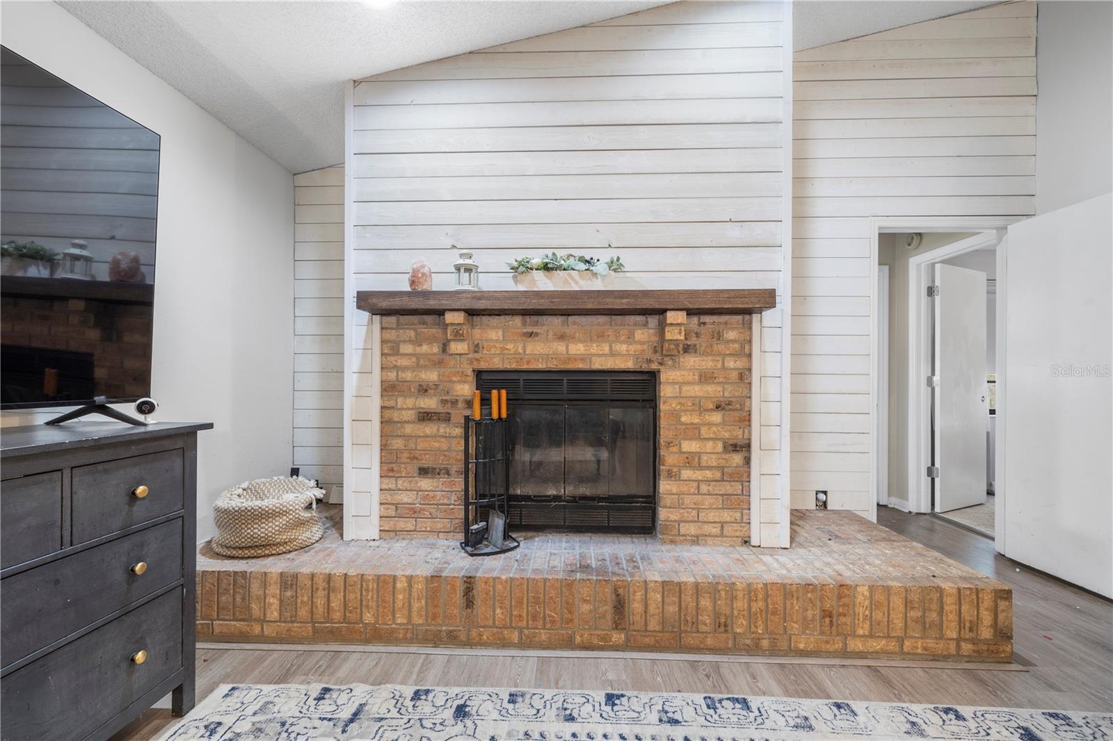 Image 24 of 69 For 2917 Starmount Drive