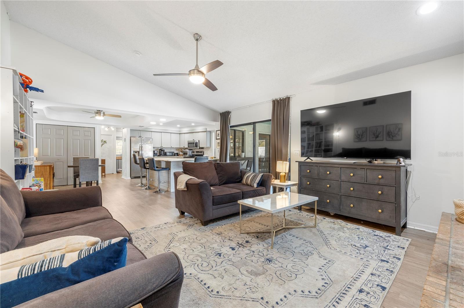 Image 25 of 69 For 2917 Starmount Drive