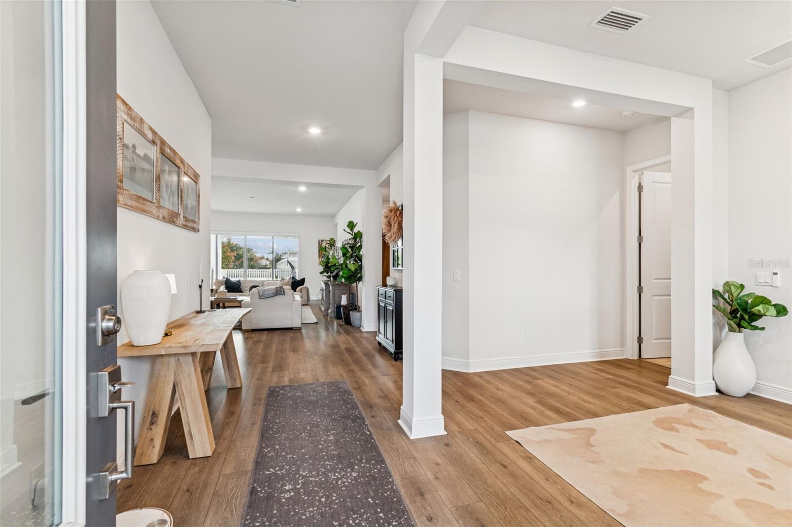 Image 10 of 52 For 6207 Nikki Lane