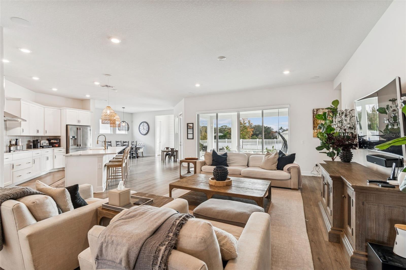 Image 13 of 52 For 6207 Nikki Lane