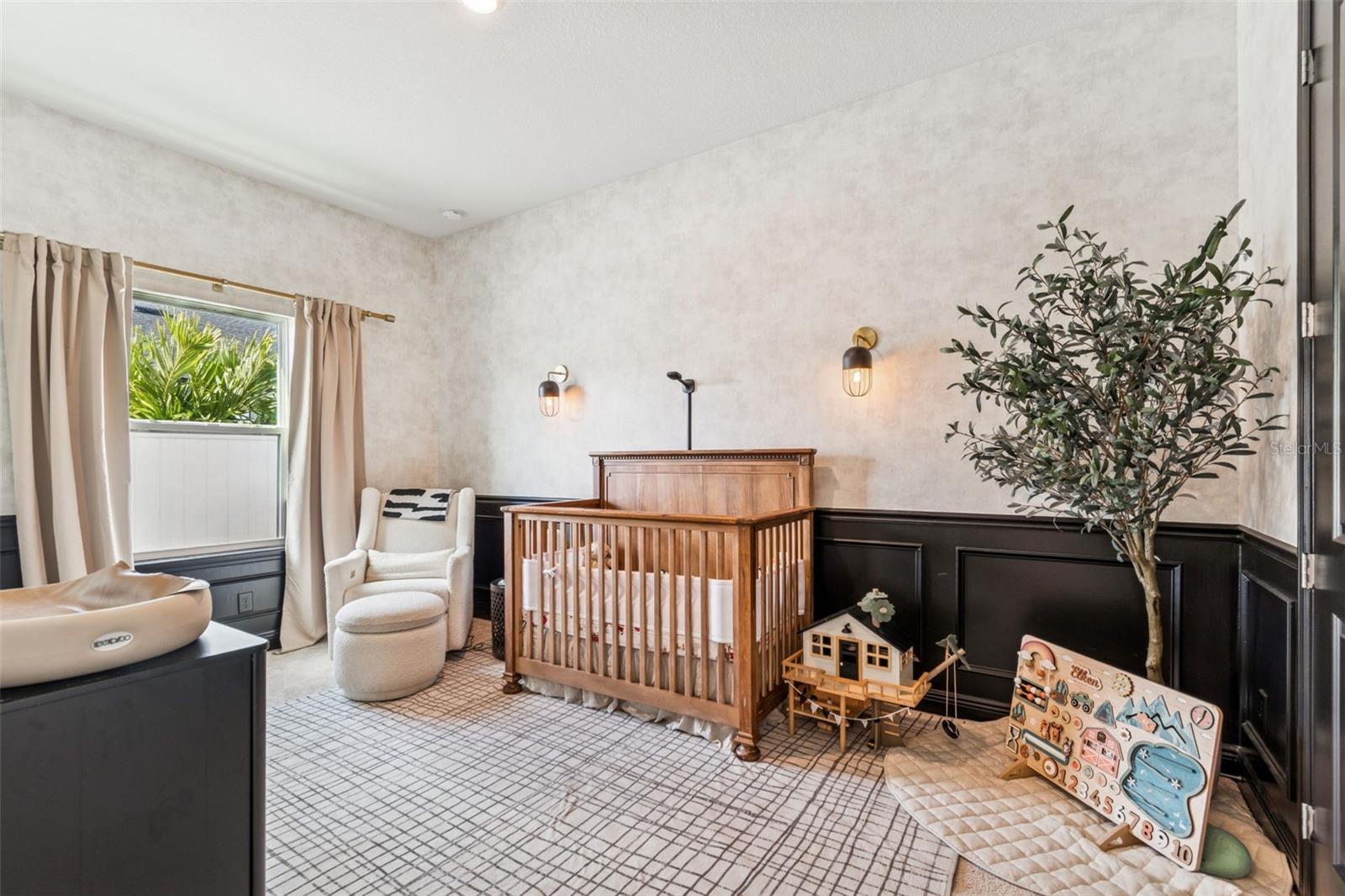 Image 32 of 52 For 6207 Nikki Lane