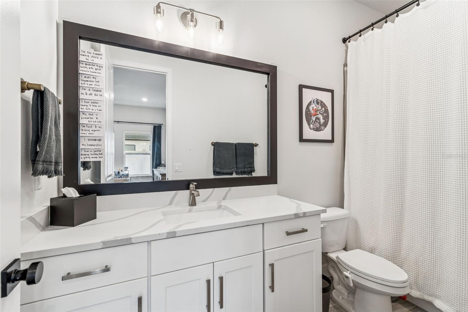 Image 36 of 52 For 6207 Nikki Lane