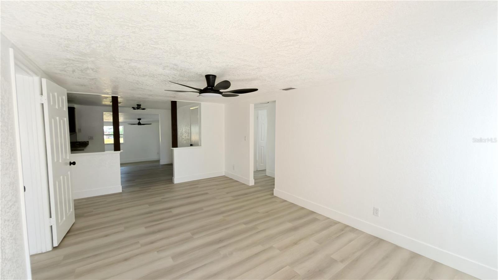 Image 3 of 11 For 1818 Eskimo Avenue