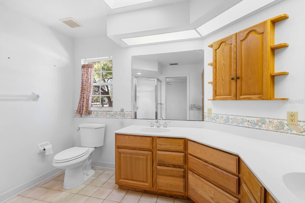 Image 17 of 39 For 511 College Avenue