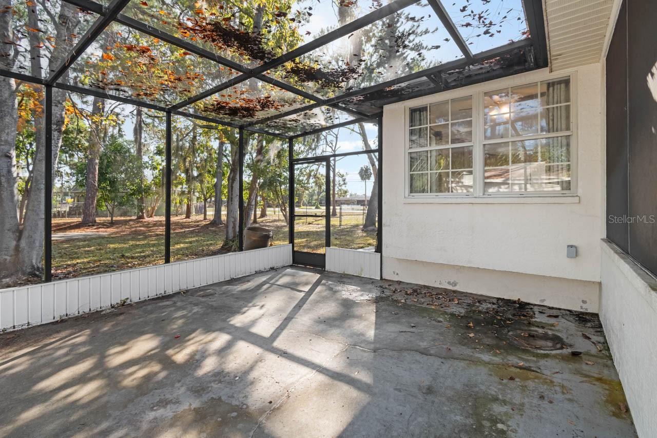 Image 24 of 39 For 511 College Avenue