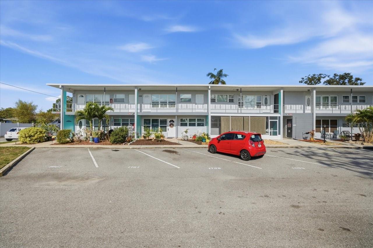 Details for 5861 42nd Terrace N 1608, KENNETH CITY, FL 33709