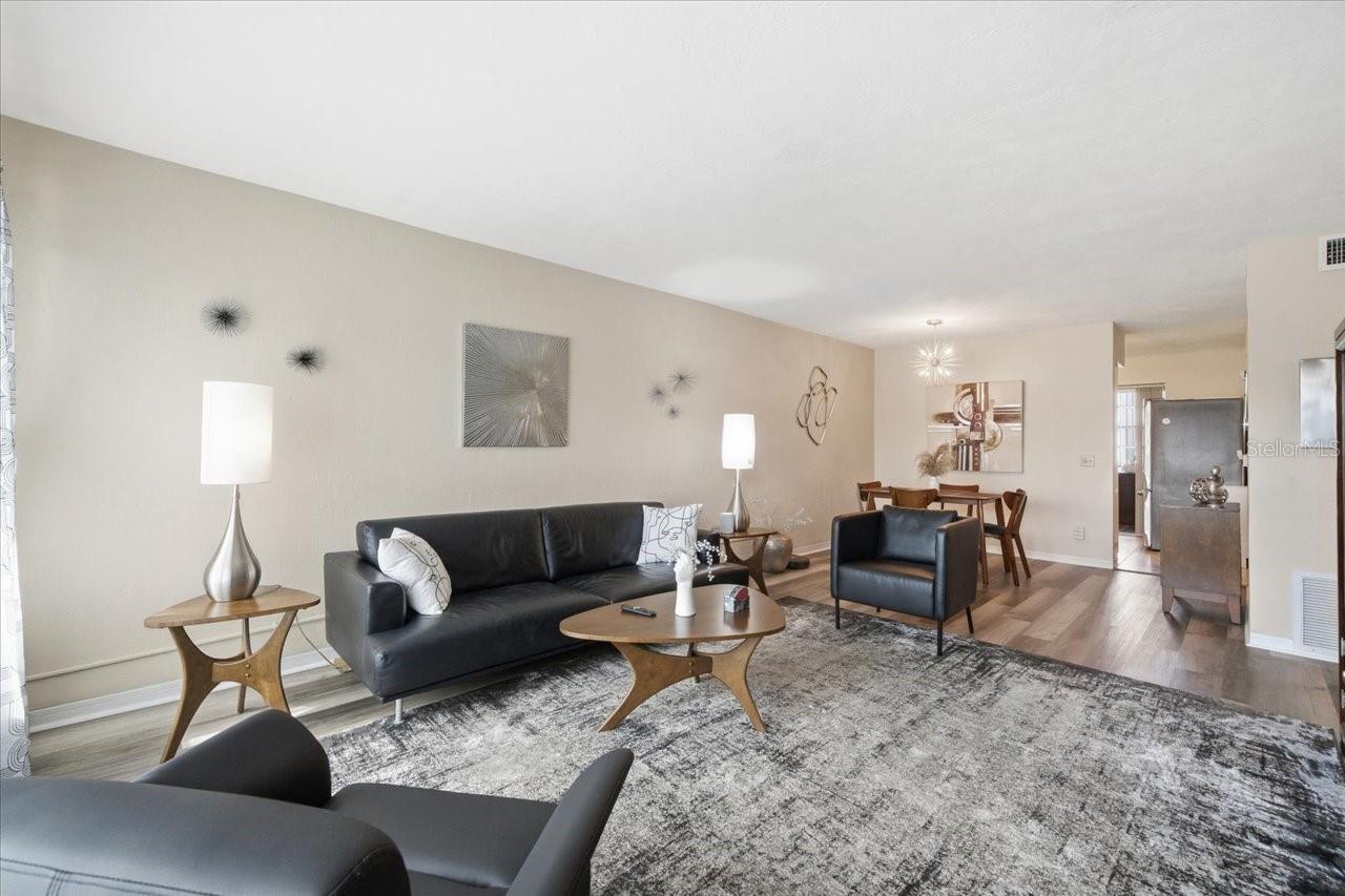 Image 5 of 30 For 5861 42nd Terrace N 1608