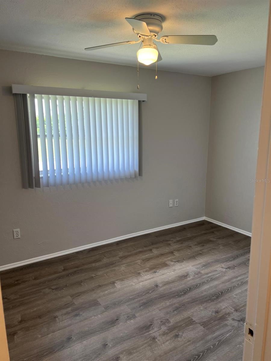 Image 4 of 23 For 524 Lakehurst Avenue Nw