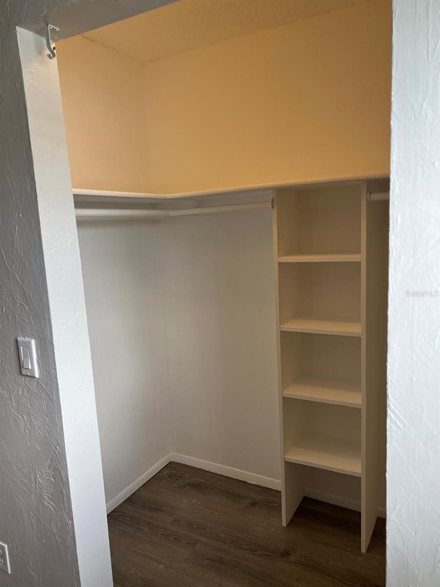 Image 9 of 23 For 524 Lakehurst Avenue Nw