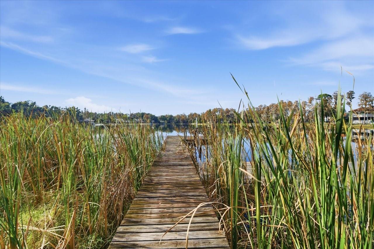 Image 5 of 86 For 17018 Crawley Road