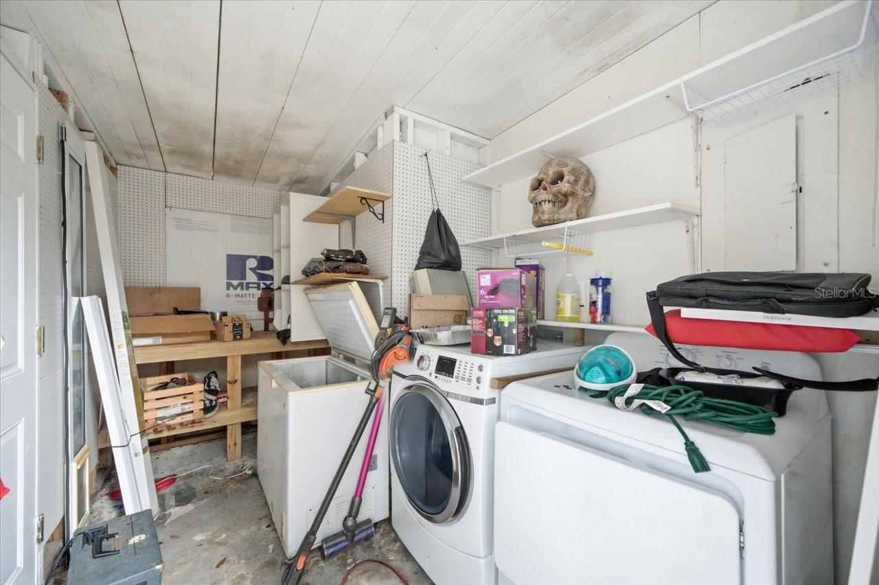 Image 56 of 86 For 17018 Crawley Road