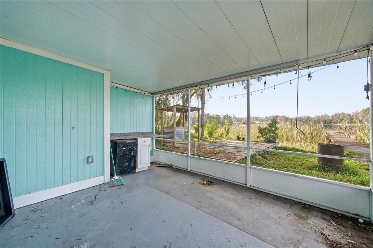 Image 57 of 86 For 17018 Crawley Road