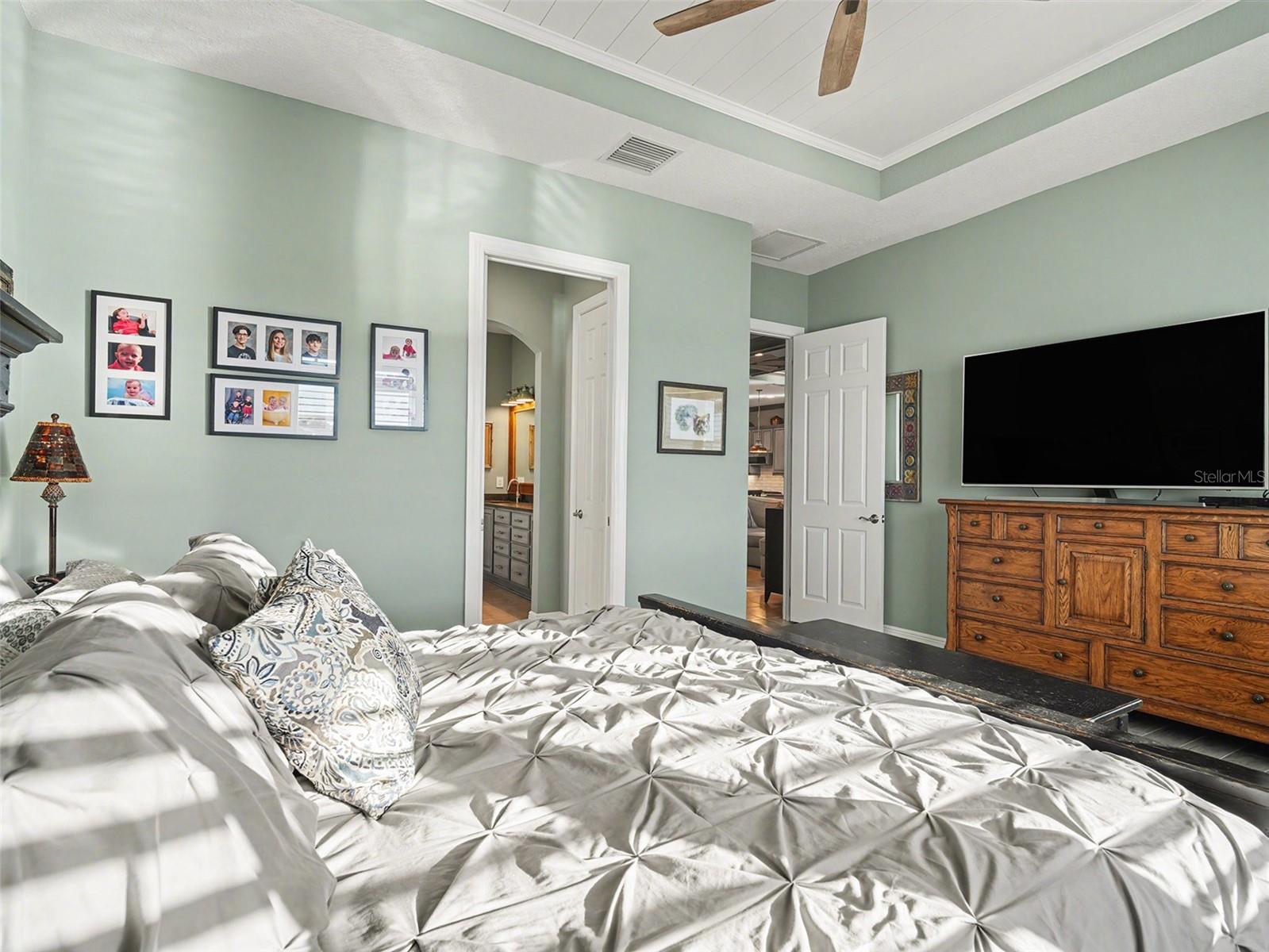 Image 13 of 59 For 1018 Overlook Court