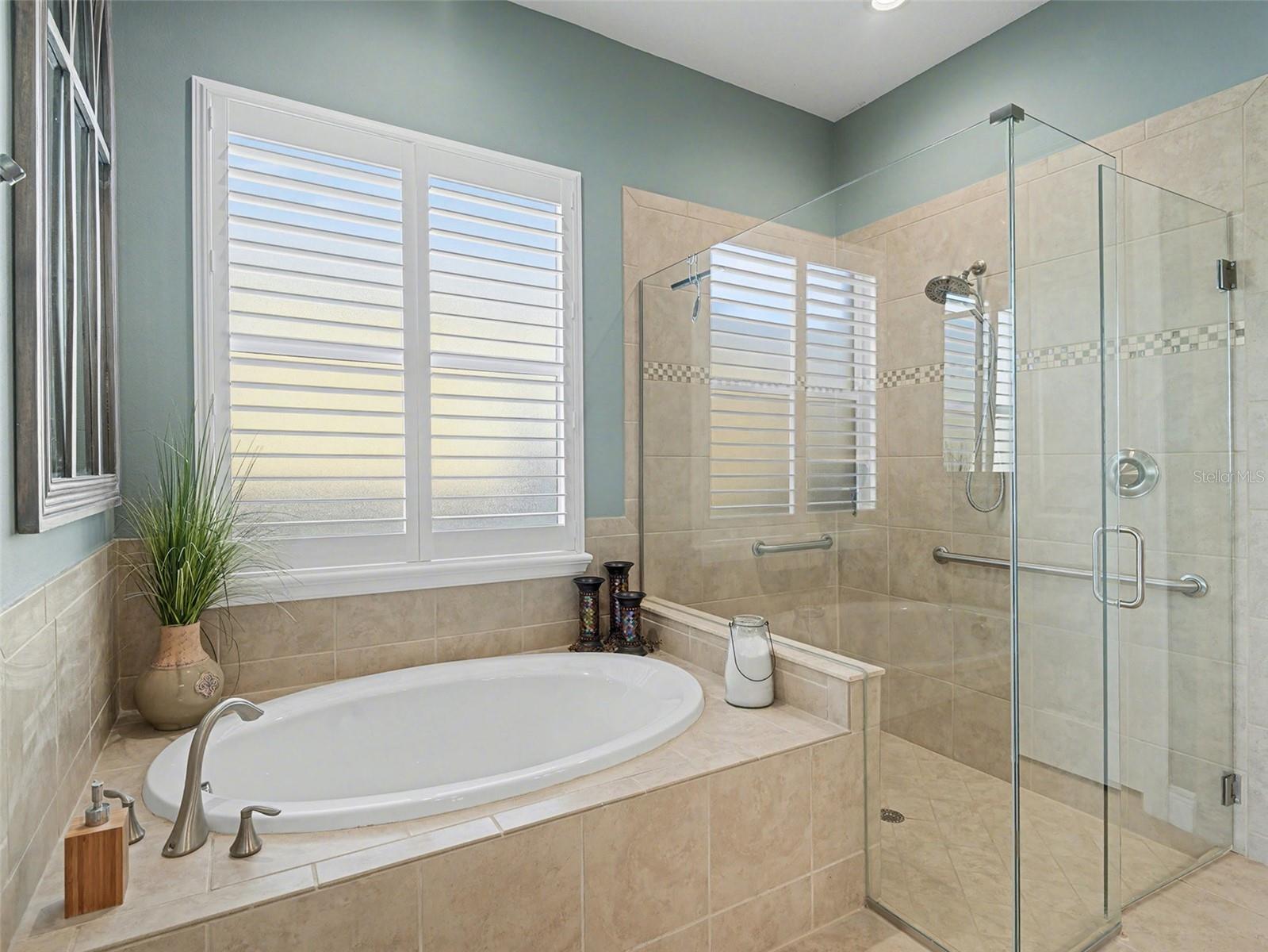 Image 15 of 59 For 1018 Overlook Court