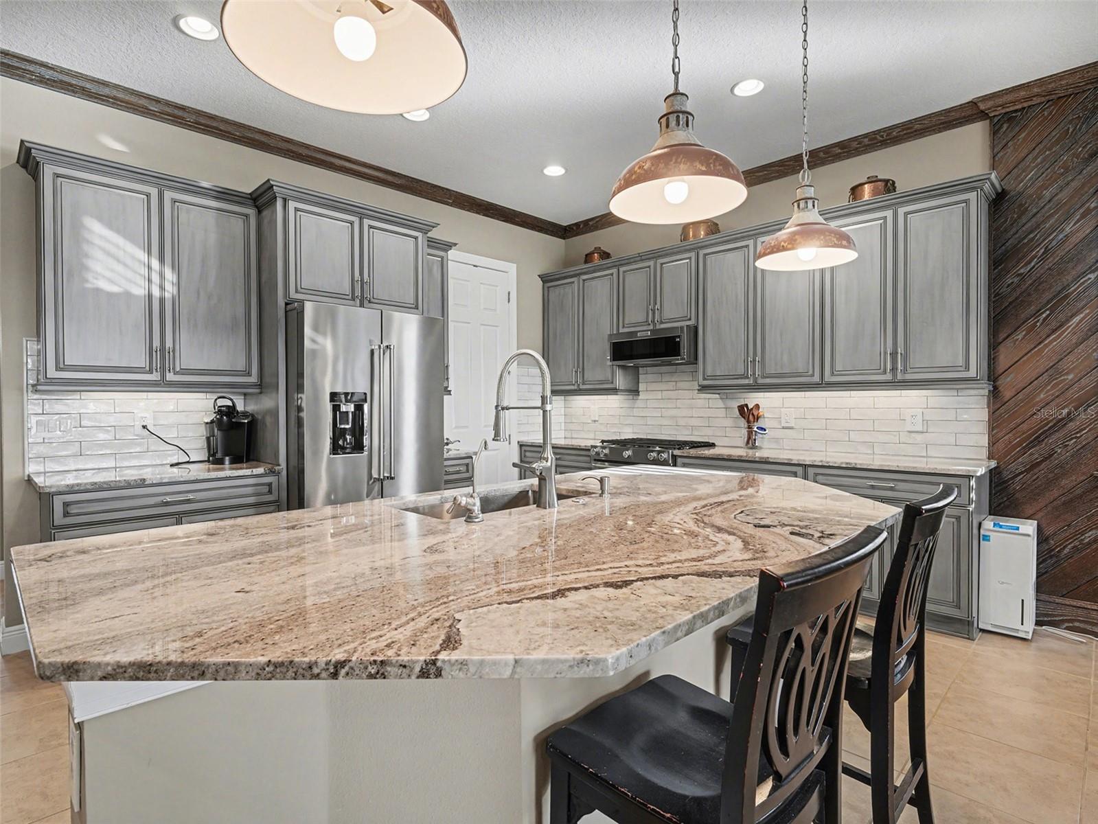 Image 2 of 59 For 1018 Overlook Court