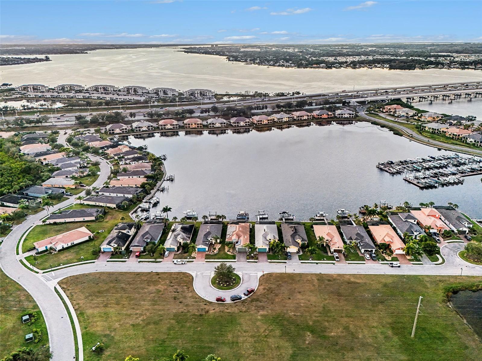 Image 40 of 59 For 1018 Overlook Court