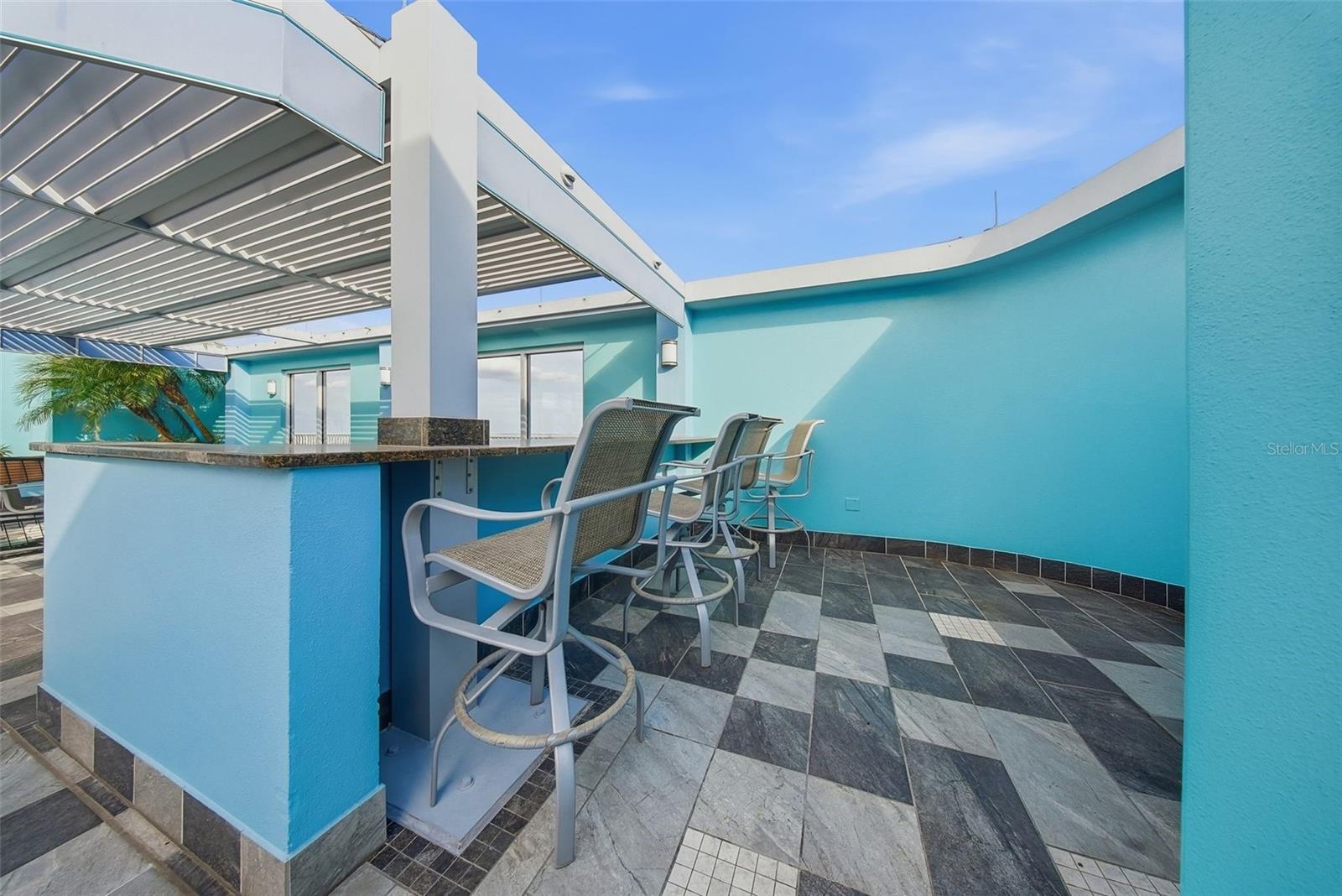 Image 39 of 55 For 1 Beach Drive Se 1610