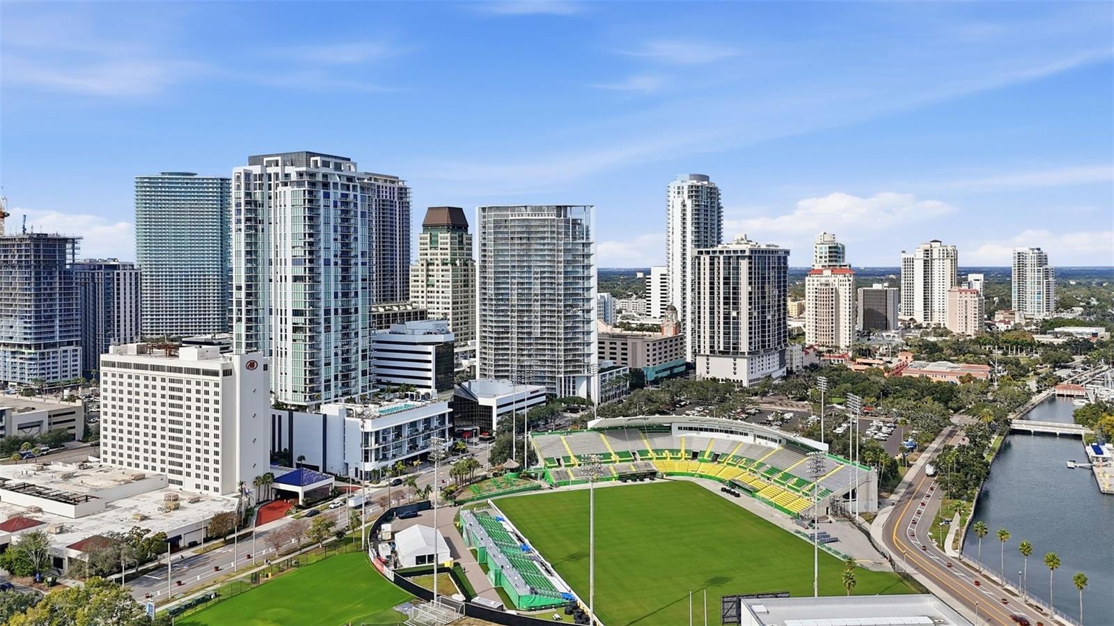 Image 52 of 55 For 1 Beach Drive Se 1610