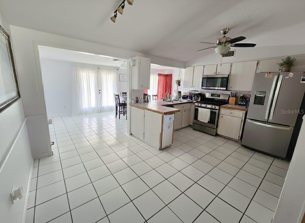 Image 4 of 20 For 7210 Dipaola Drive