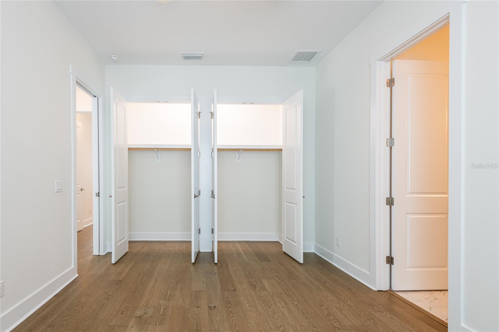 Image 34 of 56 For 835 Oak Bend Lane