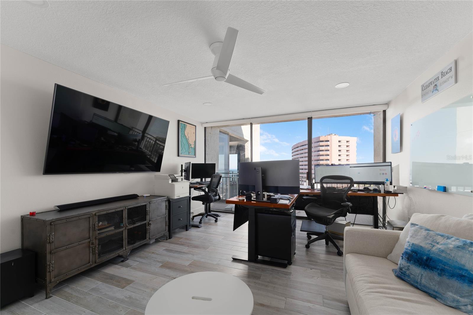 Image 27 of 56 For 1390 Gulf Boulevard Ph4