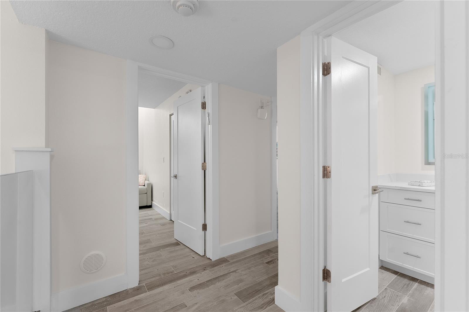 Image 36 of 56 For 1390 Gulf Boulevard Ph4