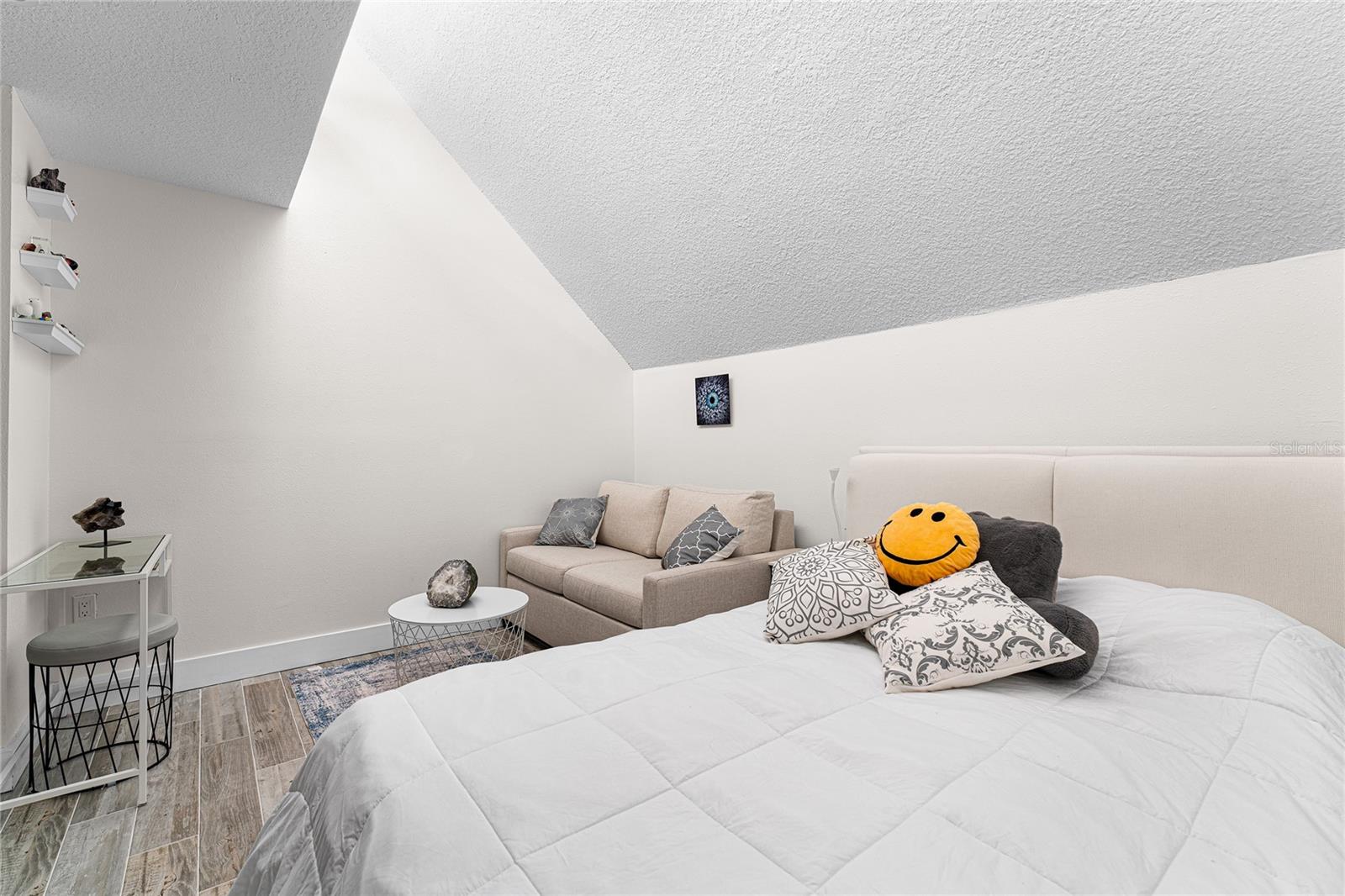 Image 48 of 72 For 1390 Gulf Boulevard Ph4