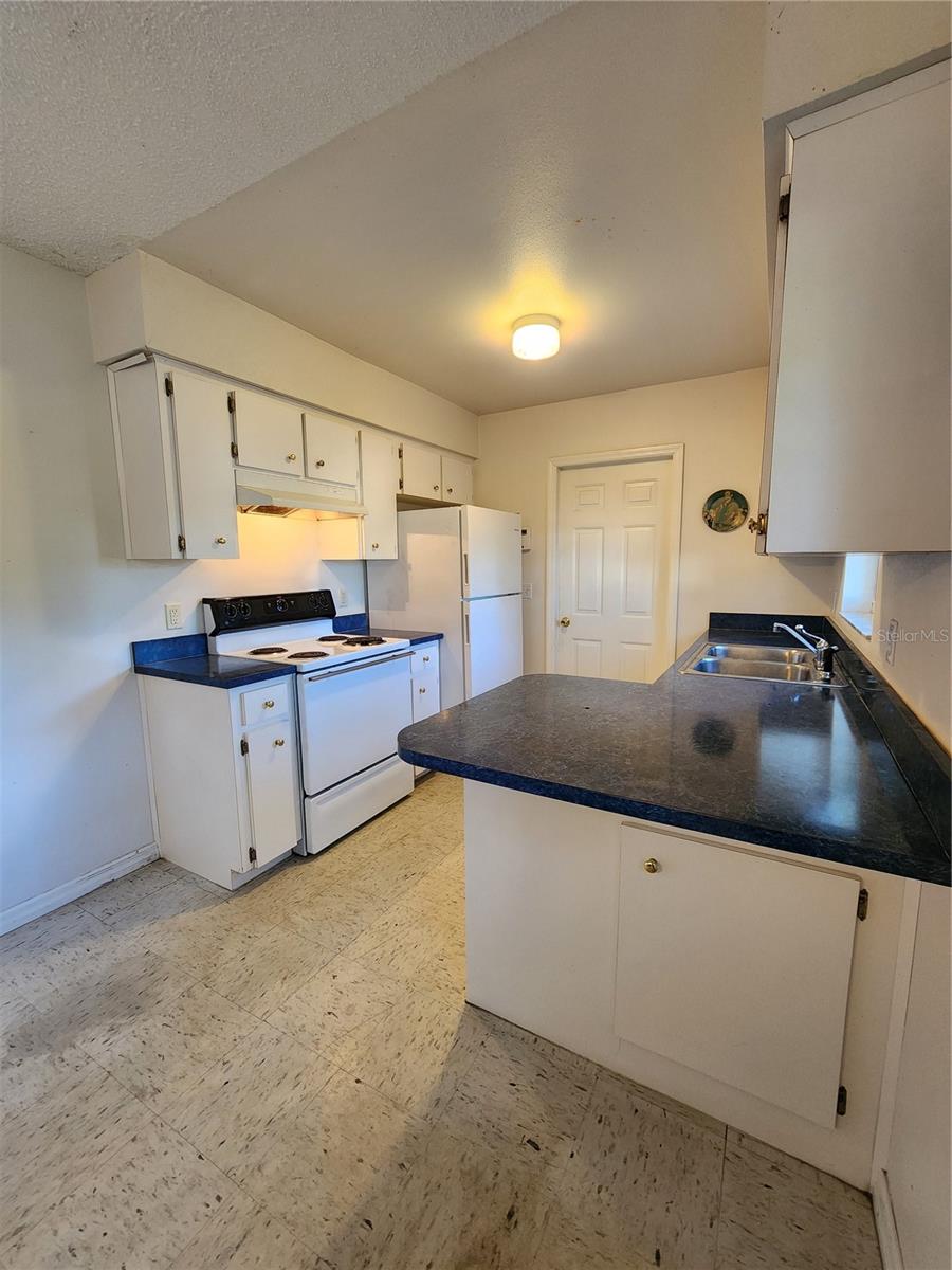 Image 24 of 35 For 20054 Us Highway 301