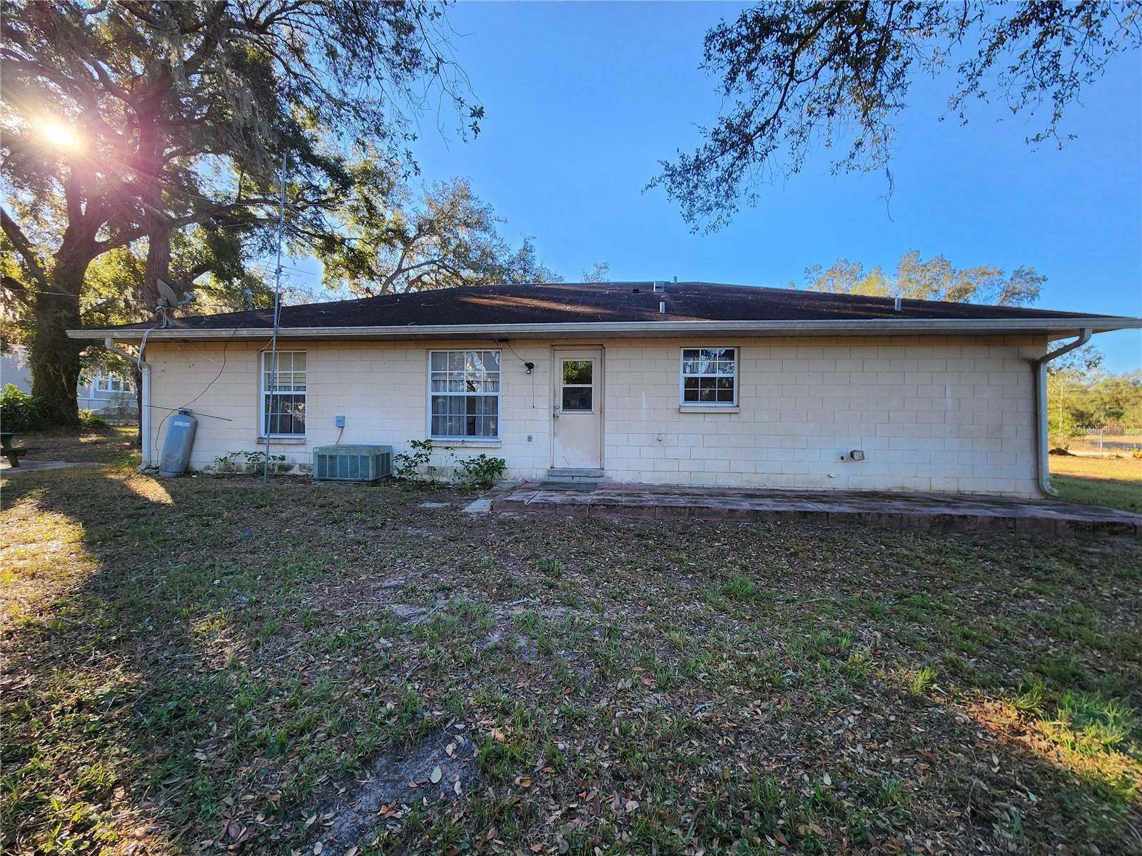 Image 25 of 35 For 20054 Us Highway 301