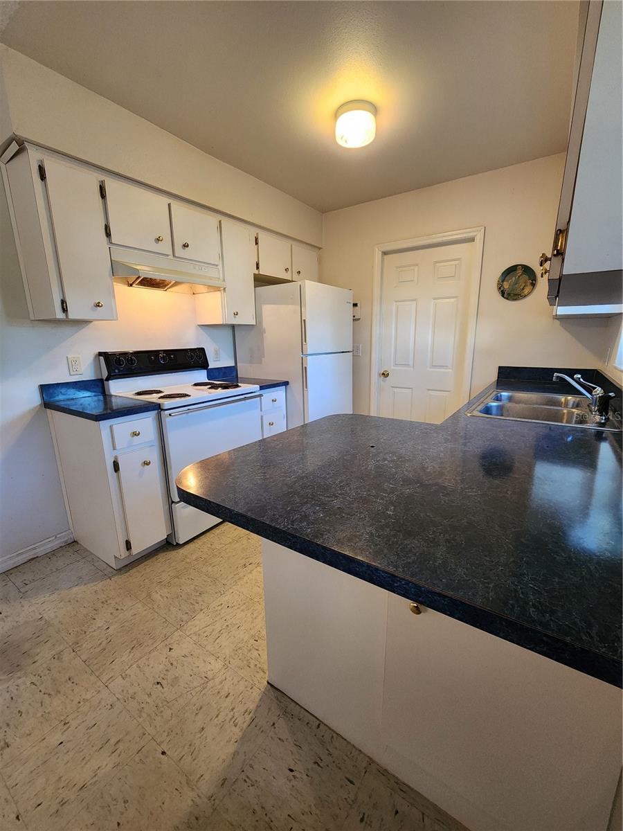 Image 5 of 35 For 20054 Us Highway 301