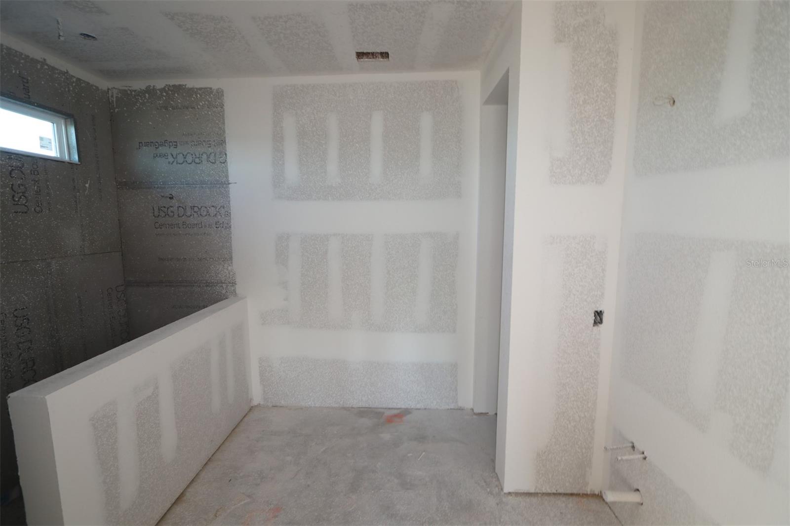 Image 6 of 15 For 17972 Foxtail Loop