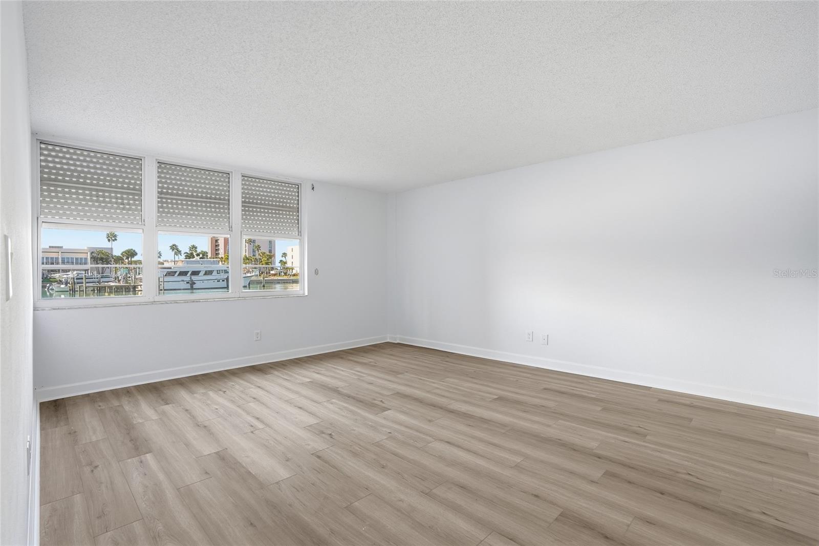 Image 13 of 30 For 7420 Bay Island Drive S 175