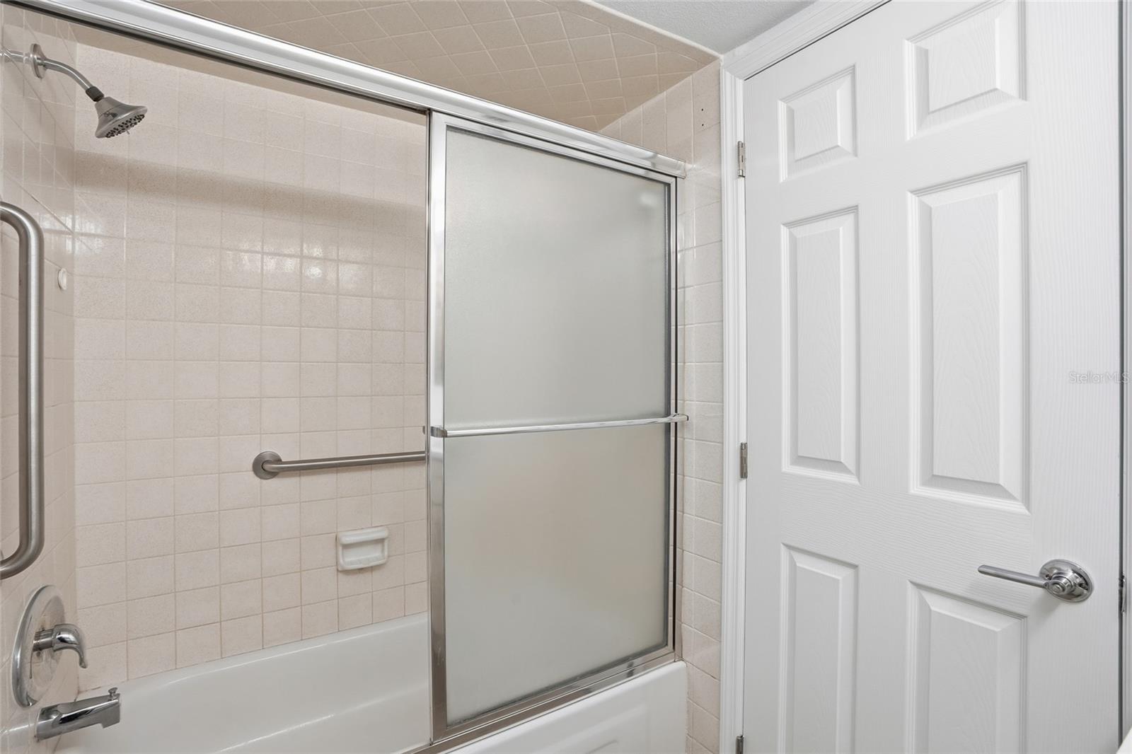 Image 15 of 30 For 7420 Bay Island Drive S 175