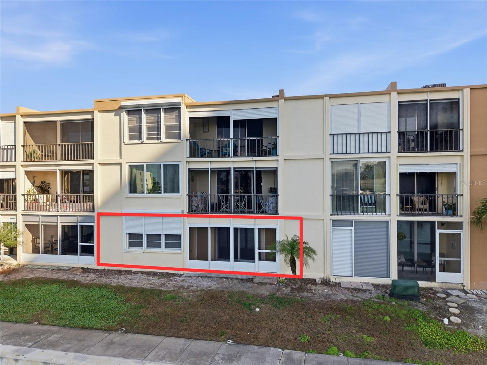 Image 19 of 30 For 7420 Bay Island Drive S 175