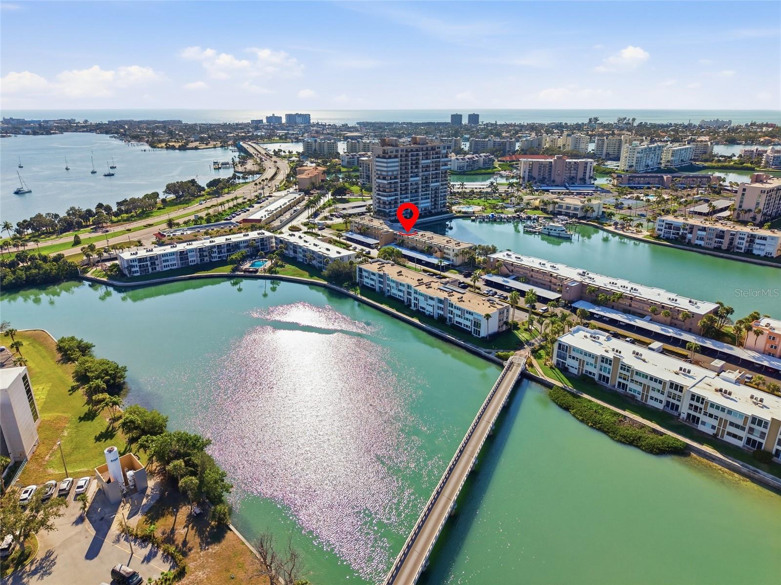 Image 21 of 30 For 7420 Bay Island Drive S 175