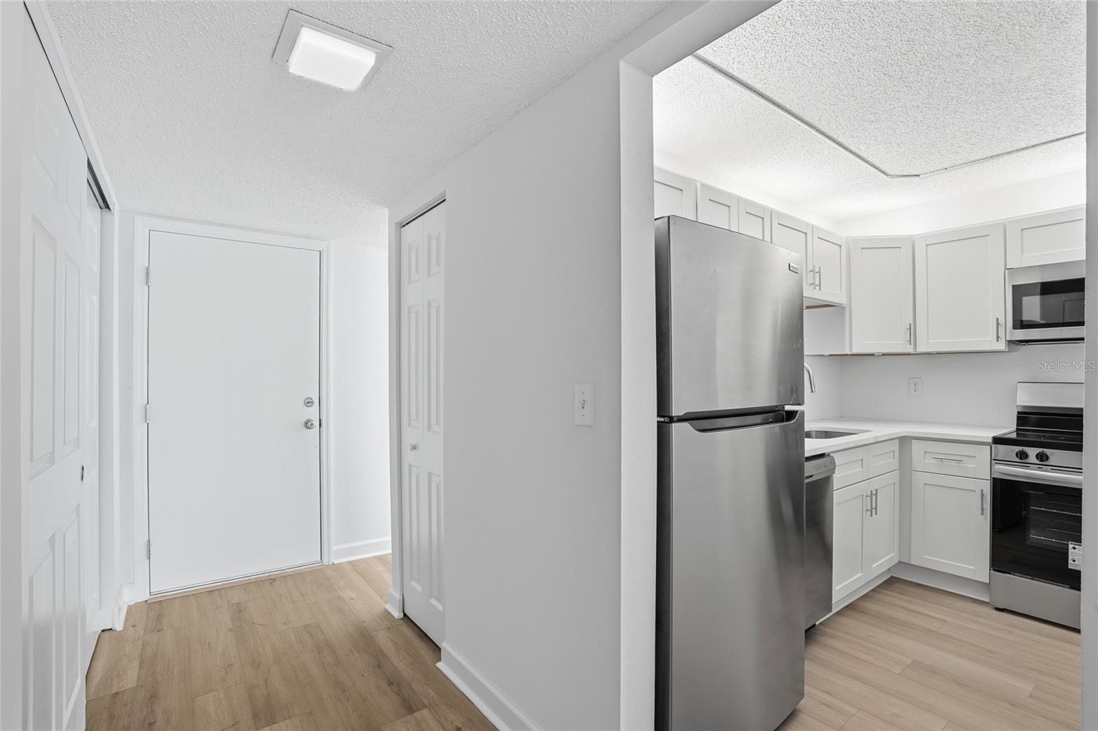 Image 6 of 30 For 7420 Bay Island Drive S 175