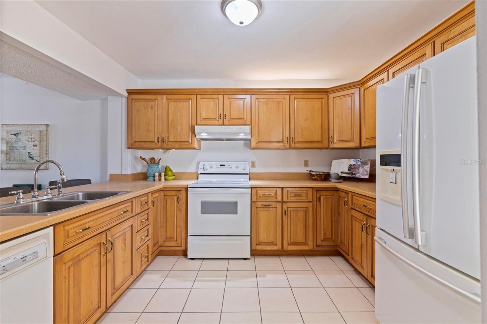 Image 4 of 40 For 14130 Rosemary Lane 4114