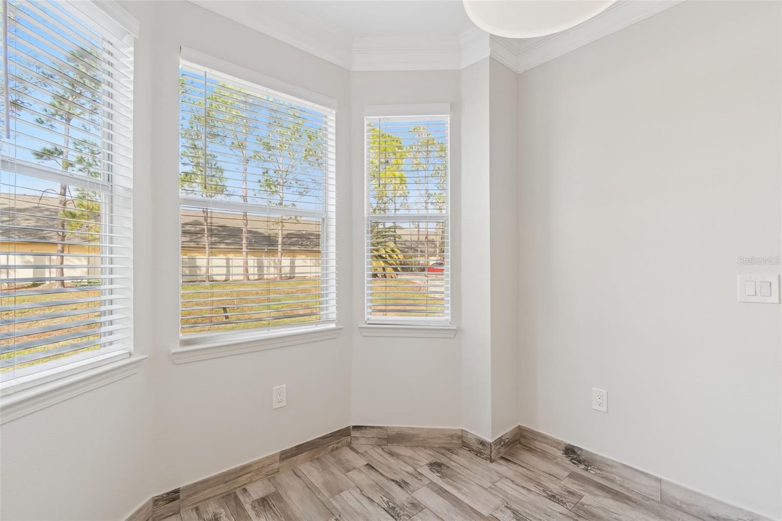 Image 12 of 65 For 17932 Villa Creek Drive