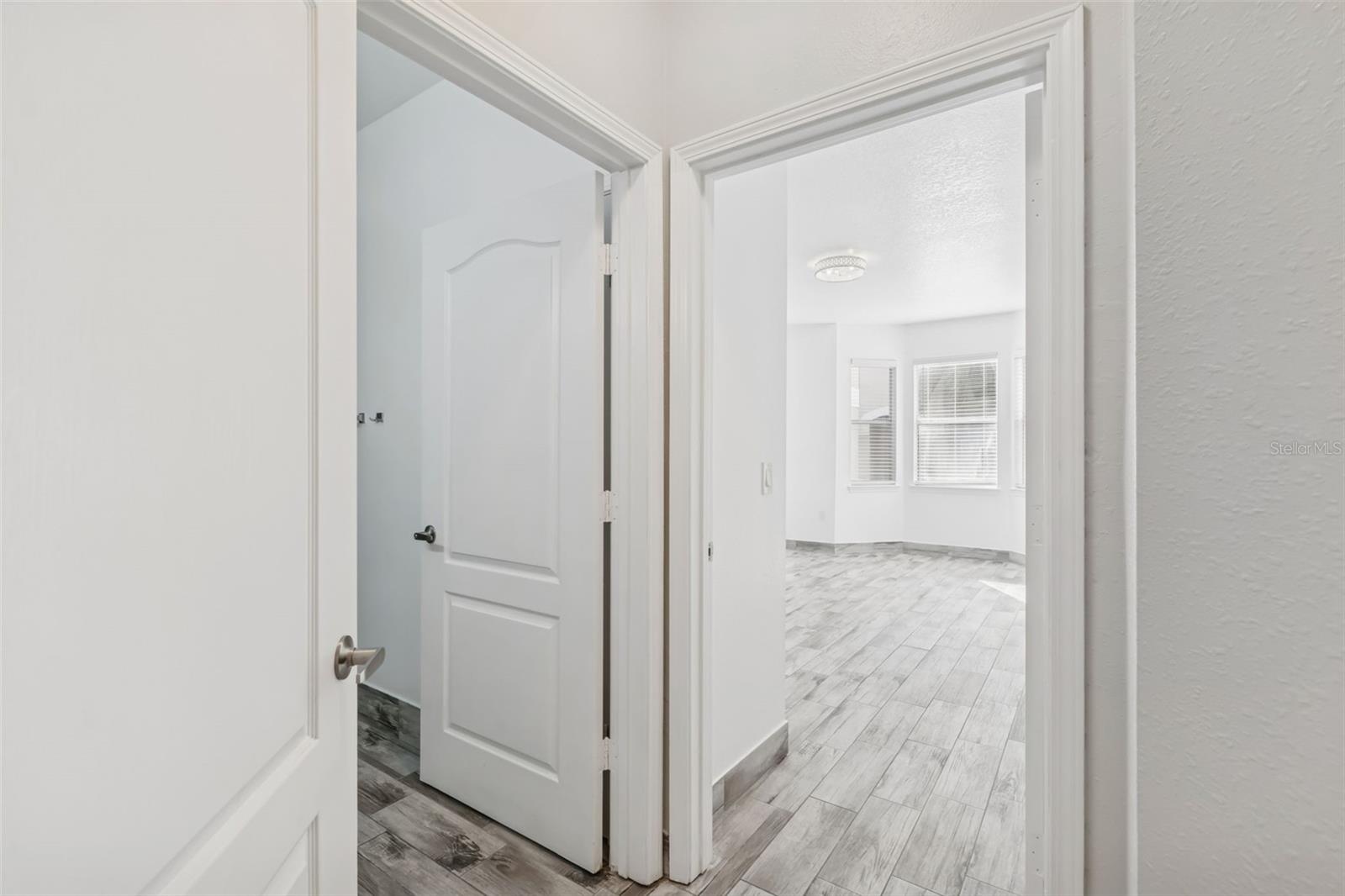 Image 32 of 65 For 17932 Villa Creek Drive