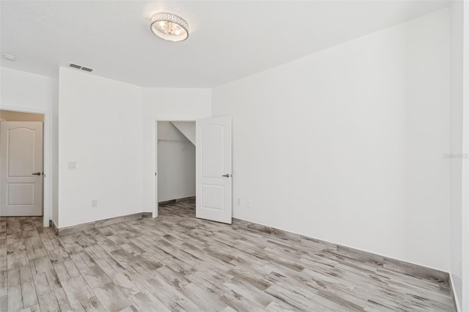 Image 37 of 65 For 17932 Villa Creek Drive