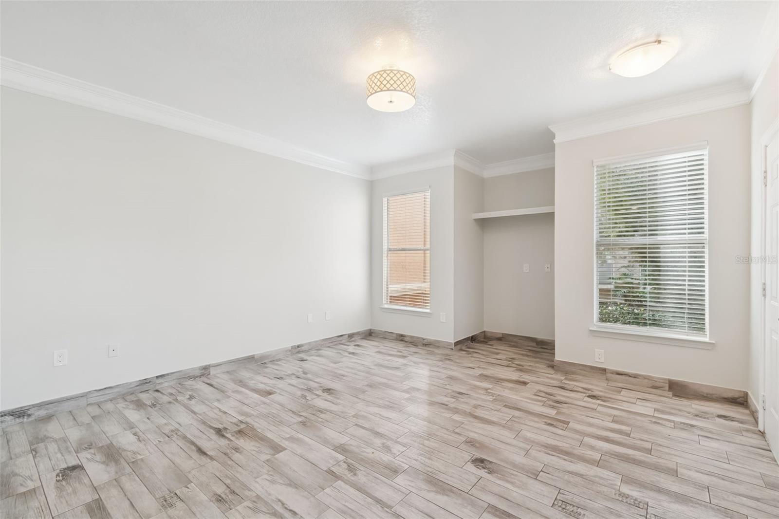 Image 8 of 65 For 17932 Villa Creek Drive