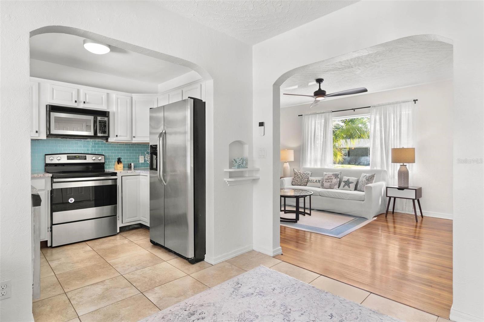 Image 24 of 39 For 747 39th Avenue Ne