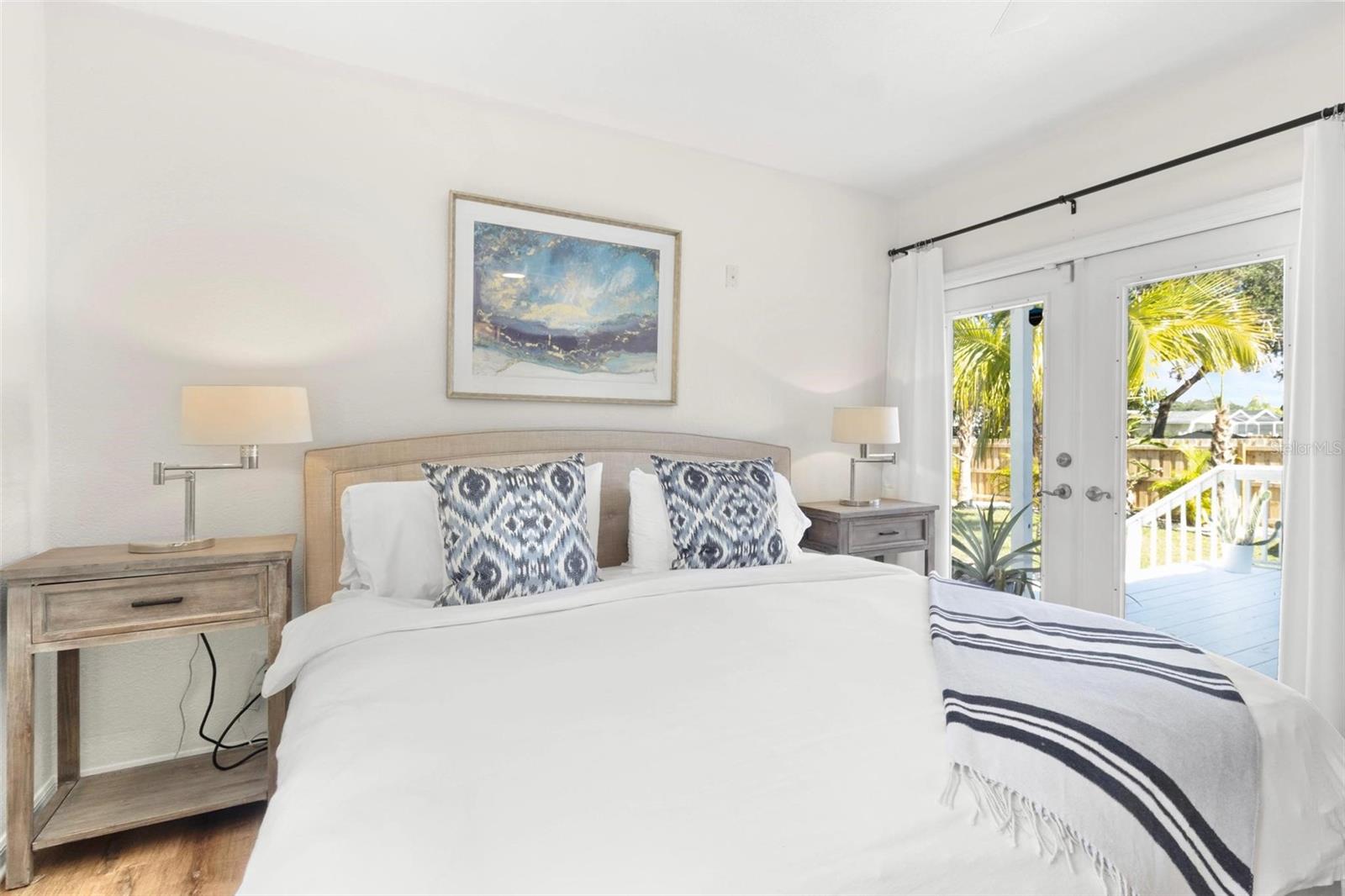 Image 26 of 39 For 747 39th Avenue Ne