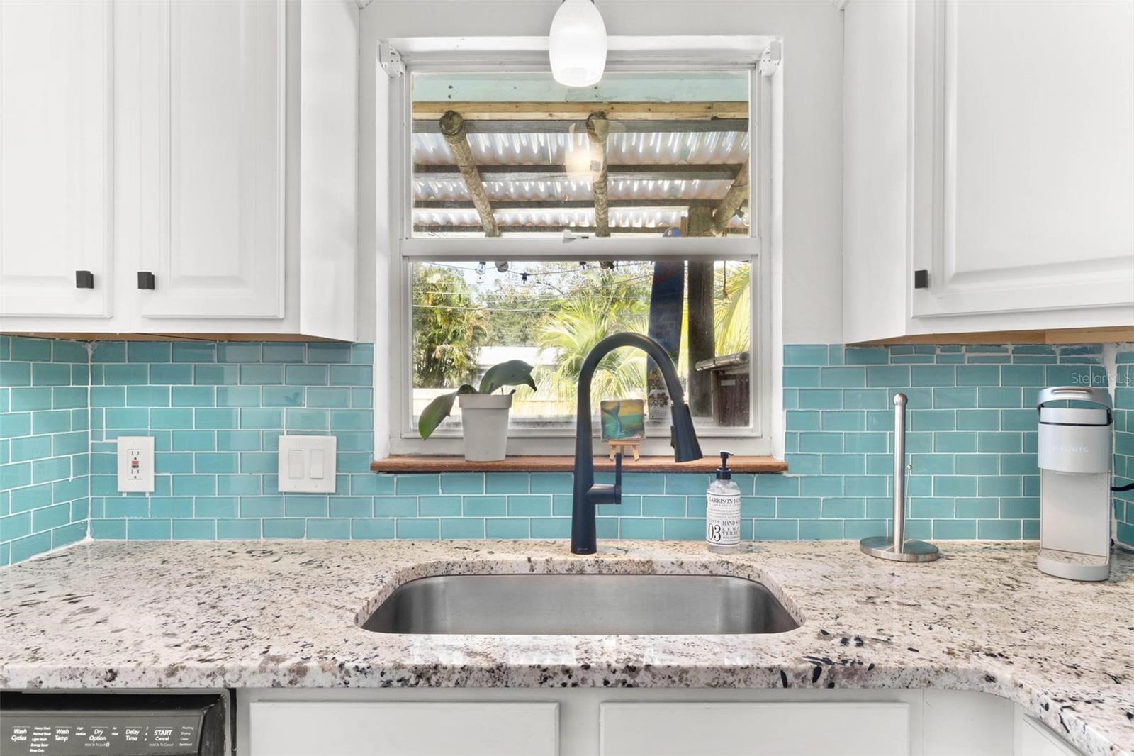 Image 29 of 39 For 747 39th Avenue Ne