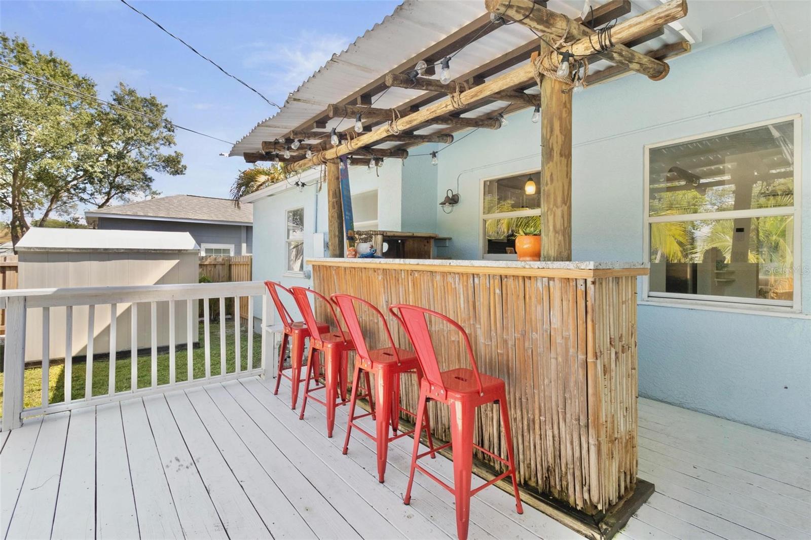 Image 32 of 39 For 747 39th Avenue Ne