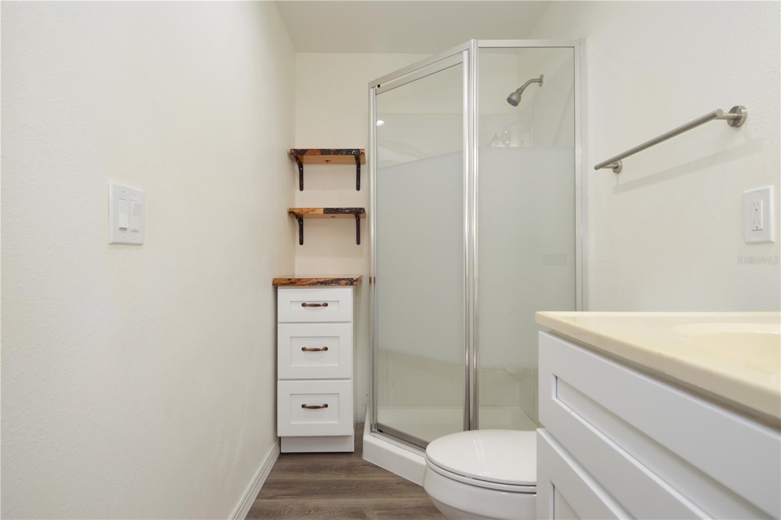 Image 28 of 35 For 10934 Boulevard