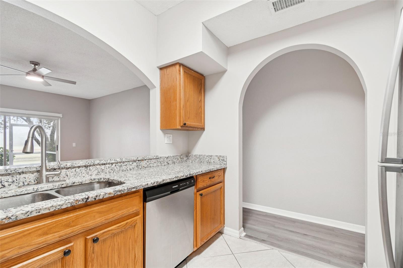 Image 10 of 59 For 18214 Paradise Point Drive